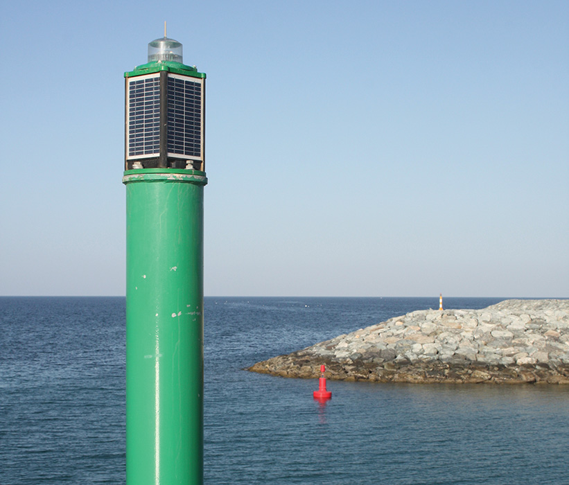 Linterna solar marina de 3 a 5 millas náuticas (serie SL-C310) - Image 3